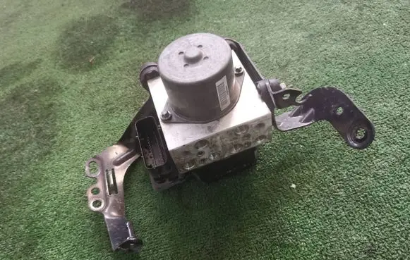 Mini One - Cooper Coupe R56 ABS Pump 6790381