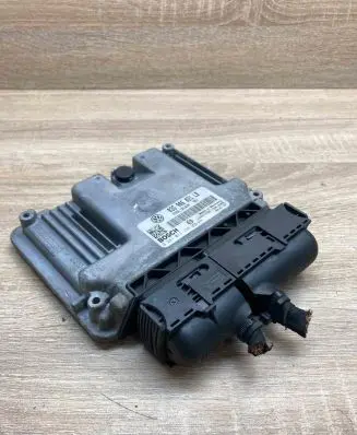 Skoda Octavia Mk2 (1Z) Engine control unit/module ECU 03G906021LB 0281013238