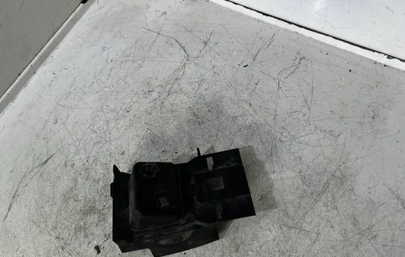 Skoda Octavia Mk3 (5E) Blind spot radar bracket 5E9907455A