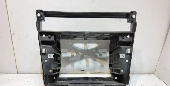 BMW 5 E60 E61 Radio/GPS head unit trim 7076082