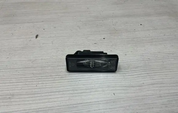 Peugeot 2008 II Number plate light W03403
