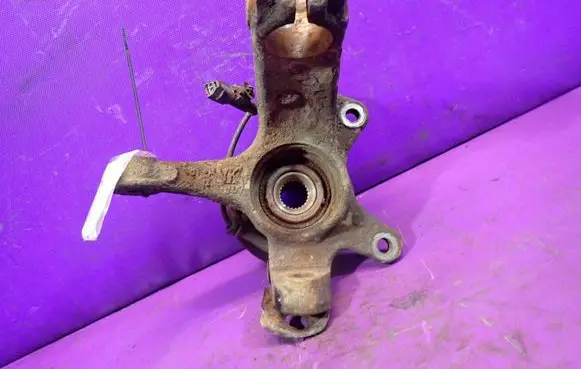 Toyota Aygo AB10 Front wheel hub spindle knuckle