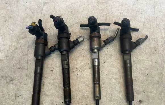 Fiat Doblo Fuel injectors set 0445110183