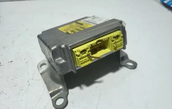Toyota Yaris Airbag control unit/module 891700D080 0633027135 209996102