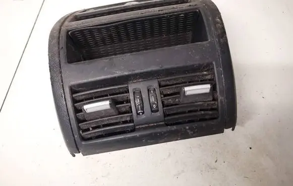 BMW 5 F10 F11 Dash center air vent grill 51169206664