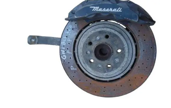 Maserati Ghibli Front wheel hub spindle knuckle 670039101