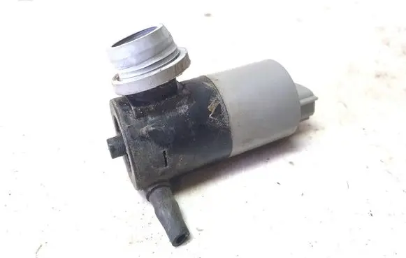 Toyota Avensis T270 Windscreen/windshield washer pump 1032551001