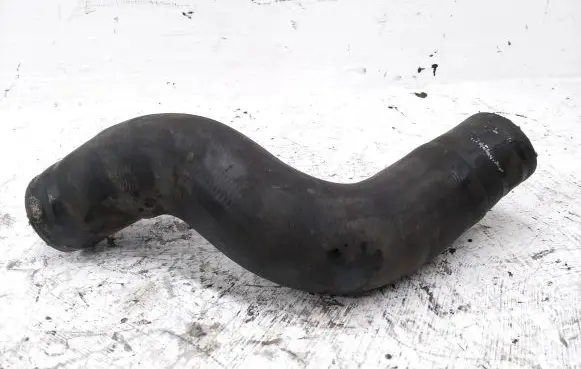 Toyota Avensis T250 Engine coolant pipe/hose