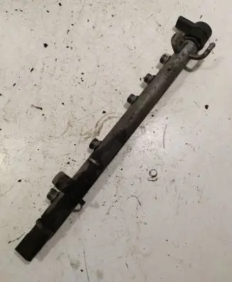 Mercedes-Benz B W245 Fuel main line pipe A6400701295 2005523