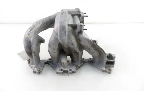 Opel Frontera A Intake manifold 90448618