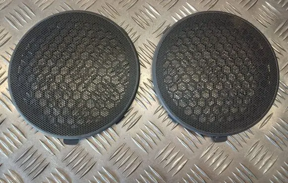 Side speaker trim/cover