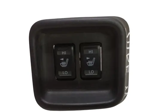 Nissan Juke I F15 Seat heating switch