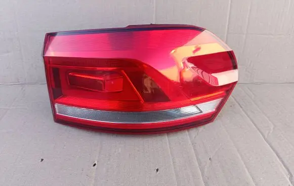 Volkswagen Touran III Rear/tail lights 5TA945096A