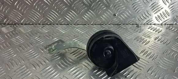Peugeot 5008 II Horn signal 9815870880