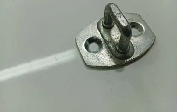 Toyota Avensis T250 Rear door lock loop/hook striker 