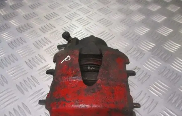 Volkswagen Polo IV 9N3 Front brake caliper