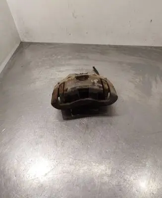 Volvo XC90 Front brake caliper 30657303