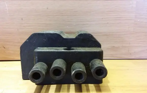 Opel Tigra A High voltage ignition coil 1103872
