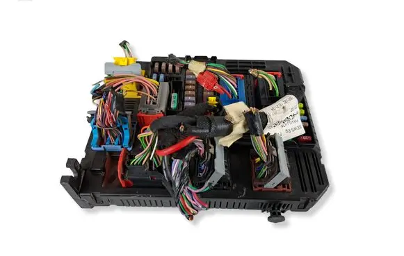Peugeot 2008 II Comfort/convenience module 9832880380