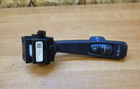 Volvo S80 Wiper control stalk 31456038