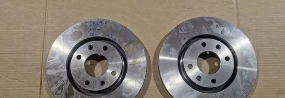 Opel Corsa F Front brake disc C3P025ABE