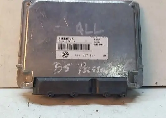 Audi A4 S4 B5 8D Engine control unit/module ECU 3B0907557