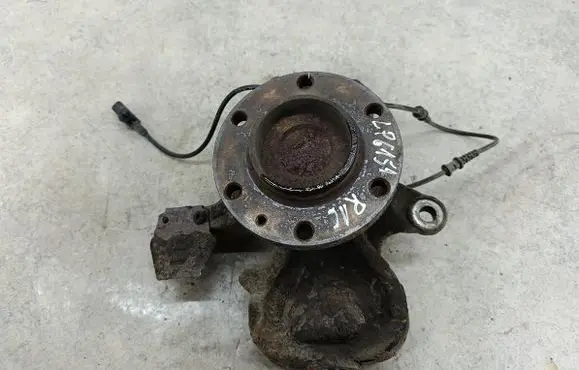 Volkswagen Crafter Front wheel hub spindle knuckle 