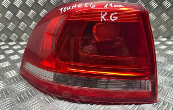 Rear/tail lights