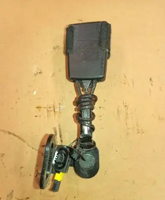 Peugeot 5008 Rear seatbelt buckle 9681982580
