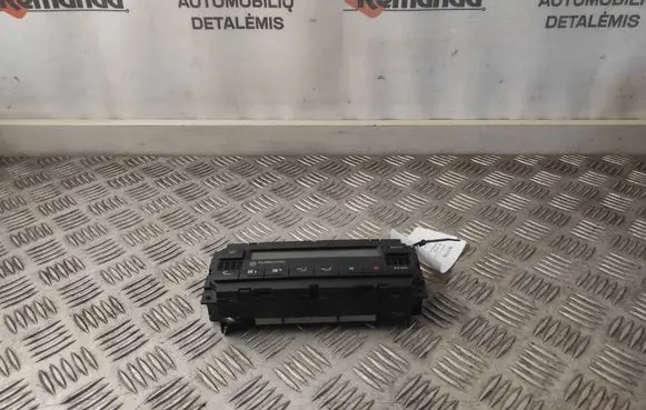 Volkswagen Golf IV Climate control unit