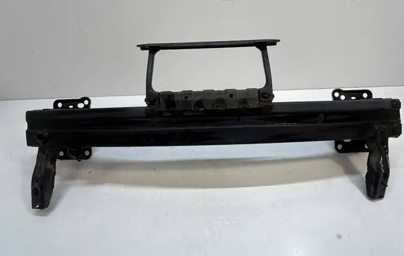 Hyundai i30 Front bumper cross member 
