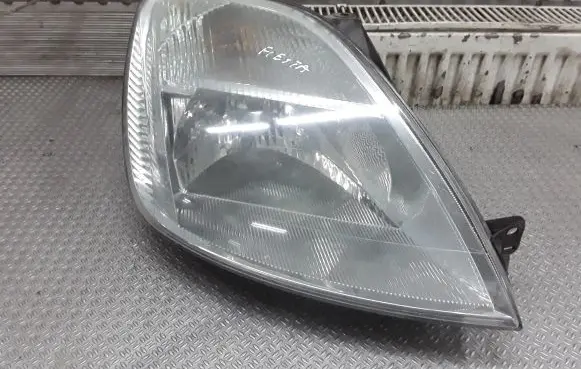 Ford Fiesta Headlight/headlamp