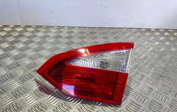 Ford Fiesta Tailgate rear/tail lights D2BB13A602AC