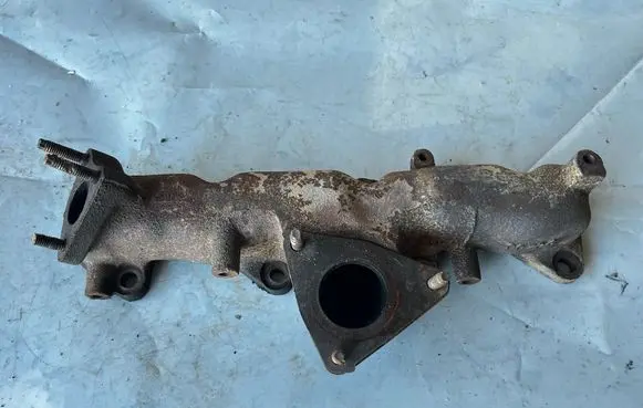 Nissan Patrol Y61 Exhaust manifold 4VC102