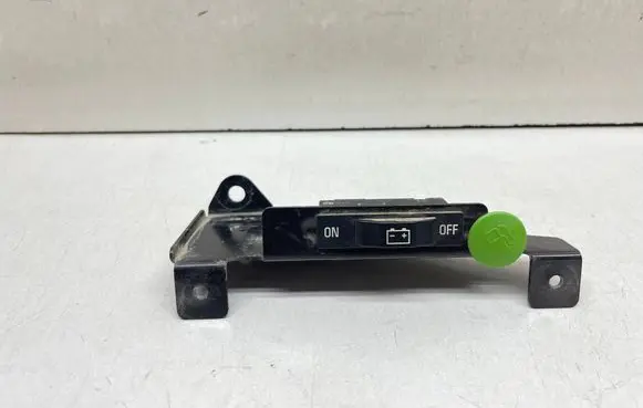BMW 7 E65 E66 Battery relay fuse 