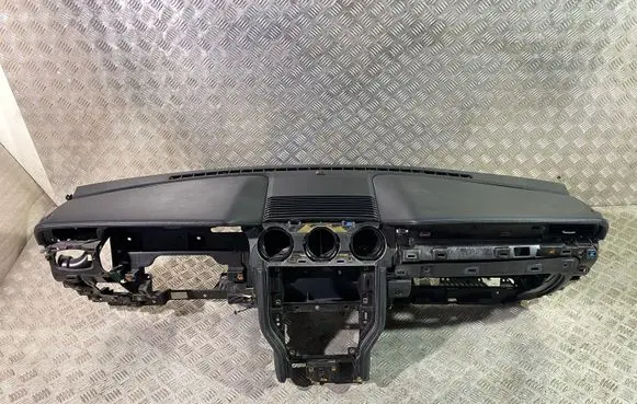 Ford Mustang VI Dashboard