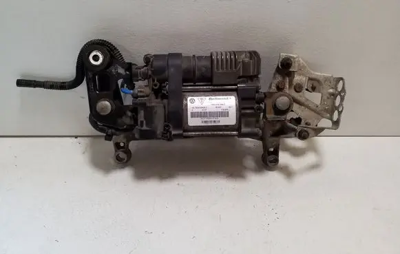 Porsche Cayenne (92A) Air suspension compressor/pump 7P0616006B
