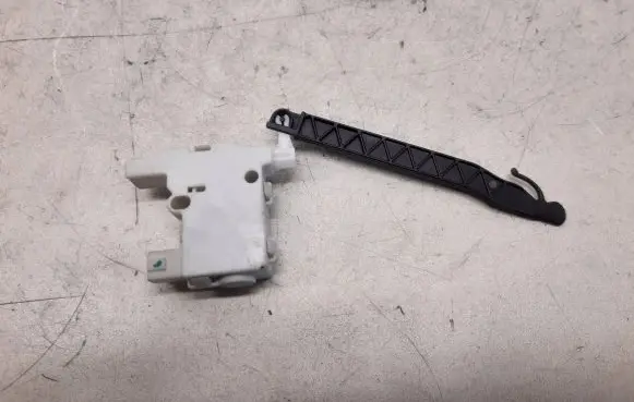 Mercedes-Benz SLK R171 Fuel tank cap lock OGEMISG7