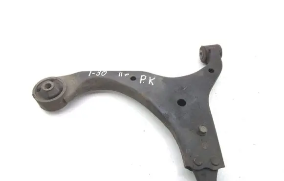Hyundai i30 Front lower control arm/wishbone