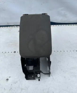 Volkswagen Golf V Armrest 1K0864251A