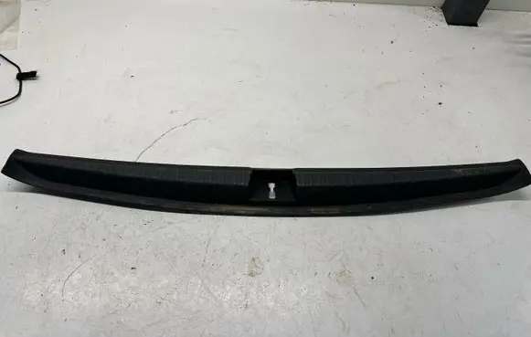 Dacia Duster II Trunk/boot sill cover protection 849930170R