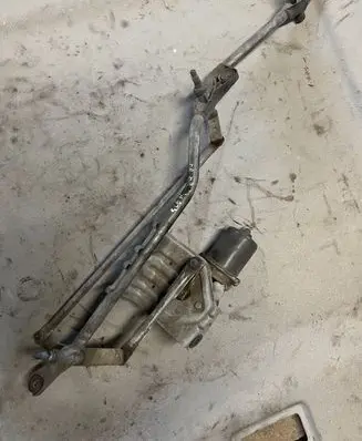 Renault Scenic II - Grand scenic II Front wiper linkage and motor