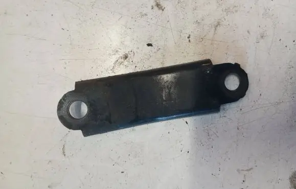 Volvo XC60 Engine mounting bracket 30748173
