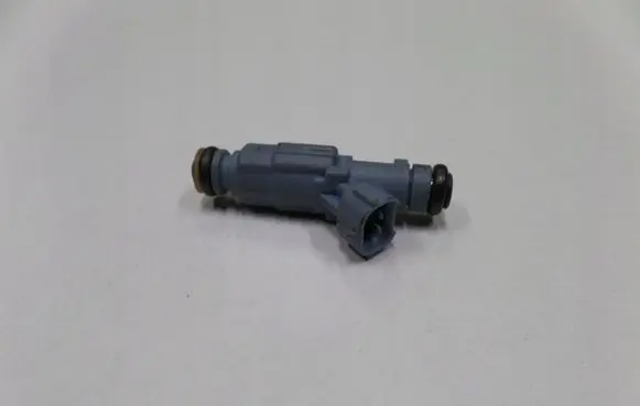 KIA Optima Fuel injector 353102G300