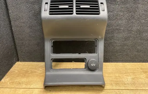 Jaguar F-Pace Rear air vent grill HK8304569A