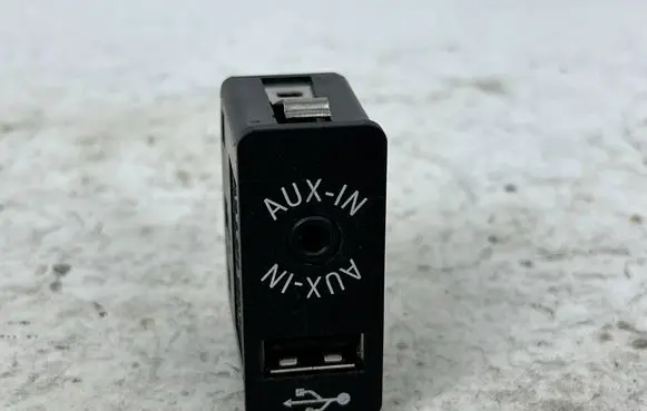 USB socket connector