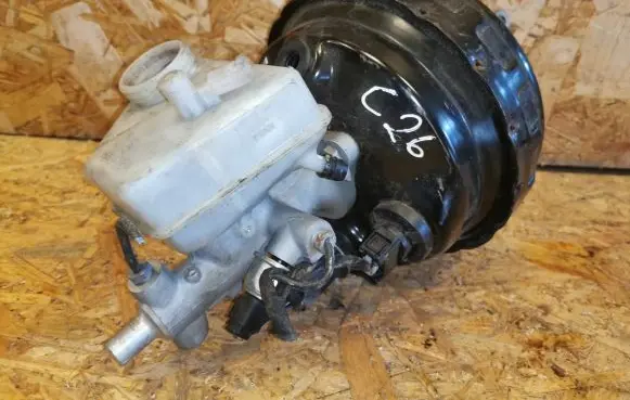 Mercedes-Benz C W203 Brake booster A0054304730 1002009900