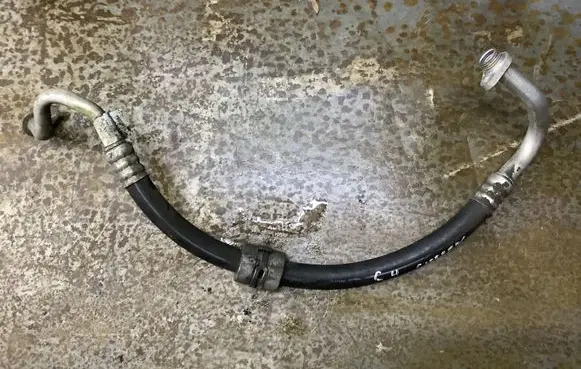 Citroen C4 II Picasso Air conditioning (A/C) pipe/hose 9806581680