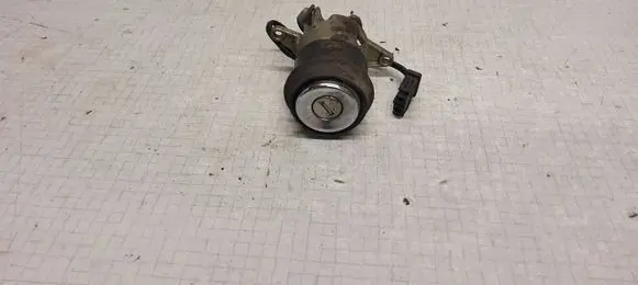 Audi A6 S6 C4 4A Tailgate exterior lock 4A5862055