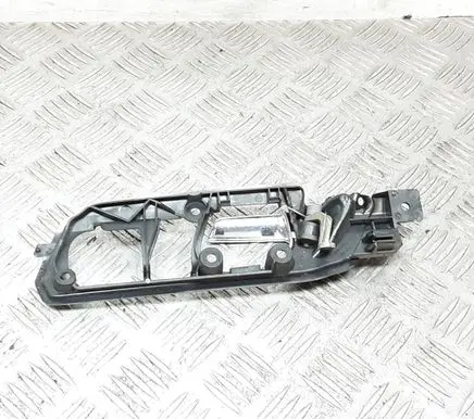 Volkswagen Polo IV 9N3 Front door interior handle 602837174E